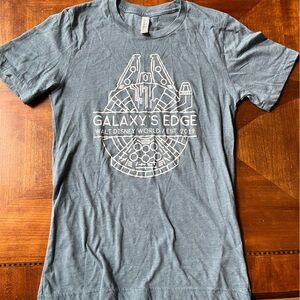 Women’s Galaxys Edge -Hollywood studios shirt SMALL